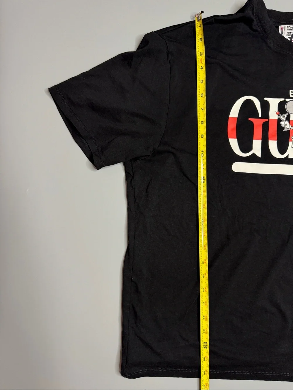 Guess X Brandalised Banksy, Livin’ the Dream, Size XL - Picture 4 of 5